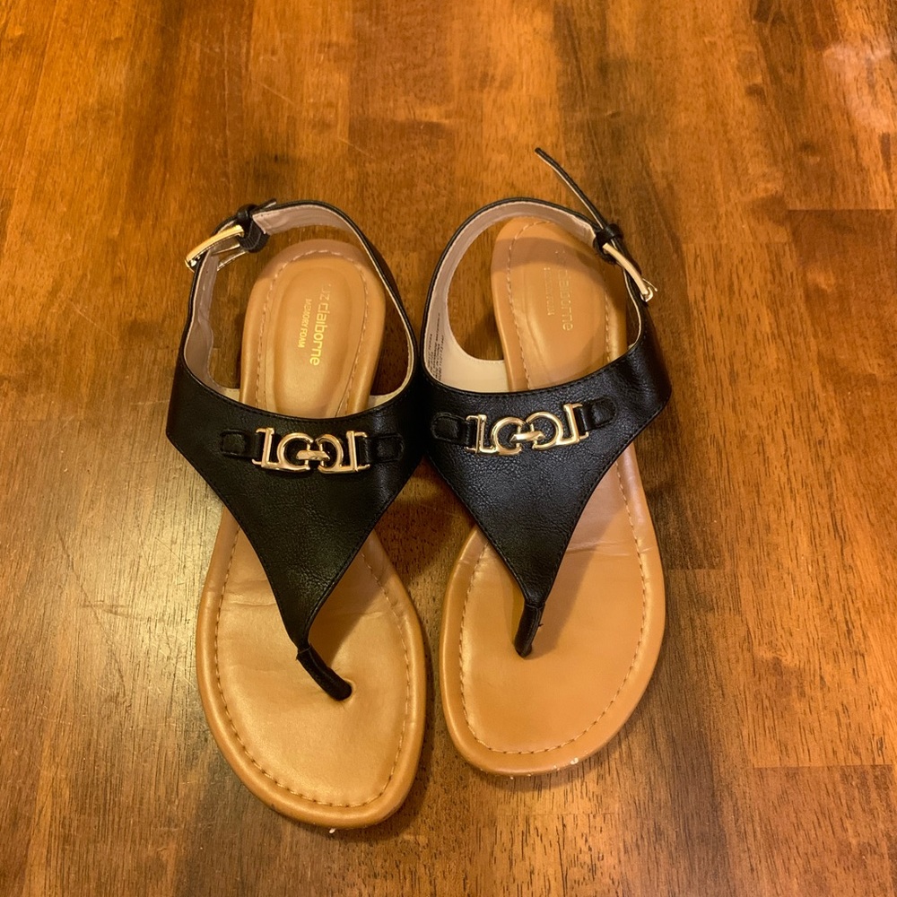Liz Claiborne T-Strap Tessa Sandals 7.5 Black and Gold Buckle